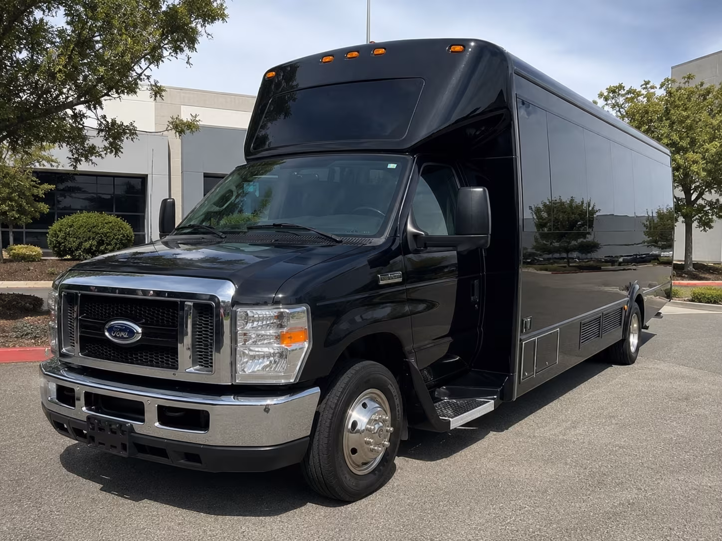 hickory quinceanera sweet 16 party bus rental