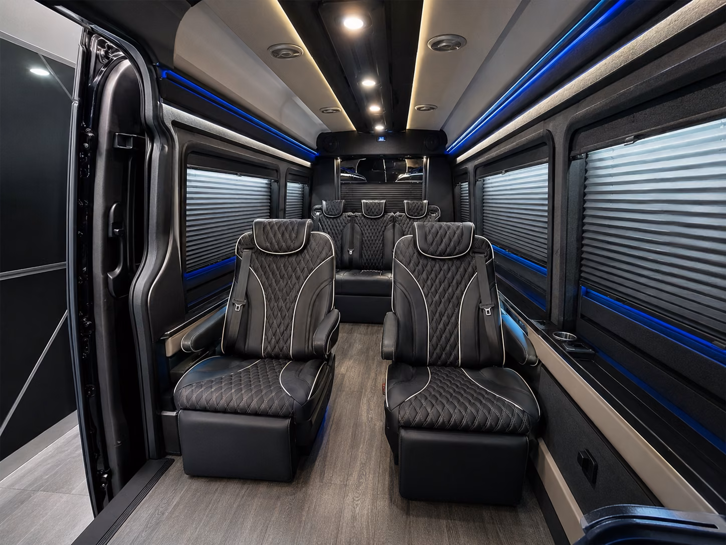 why hickory groups choose hickorycharterbuscompany com for airport runs