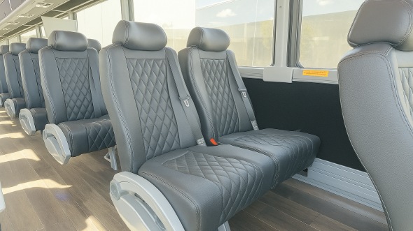 hickory 18 passenger minibus rental